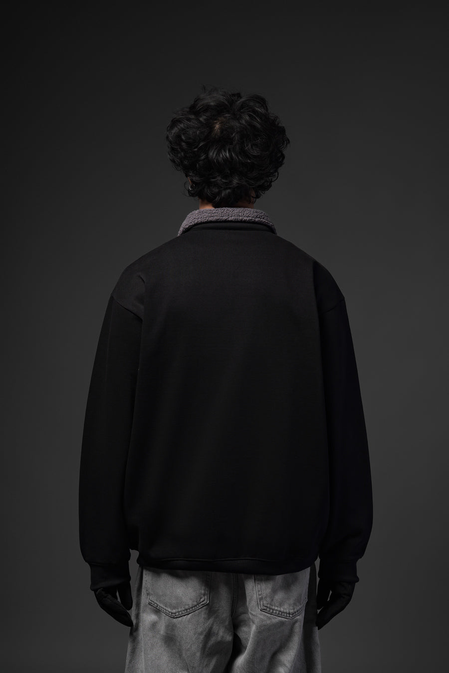 Sahlud Goes Black