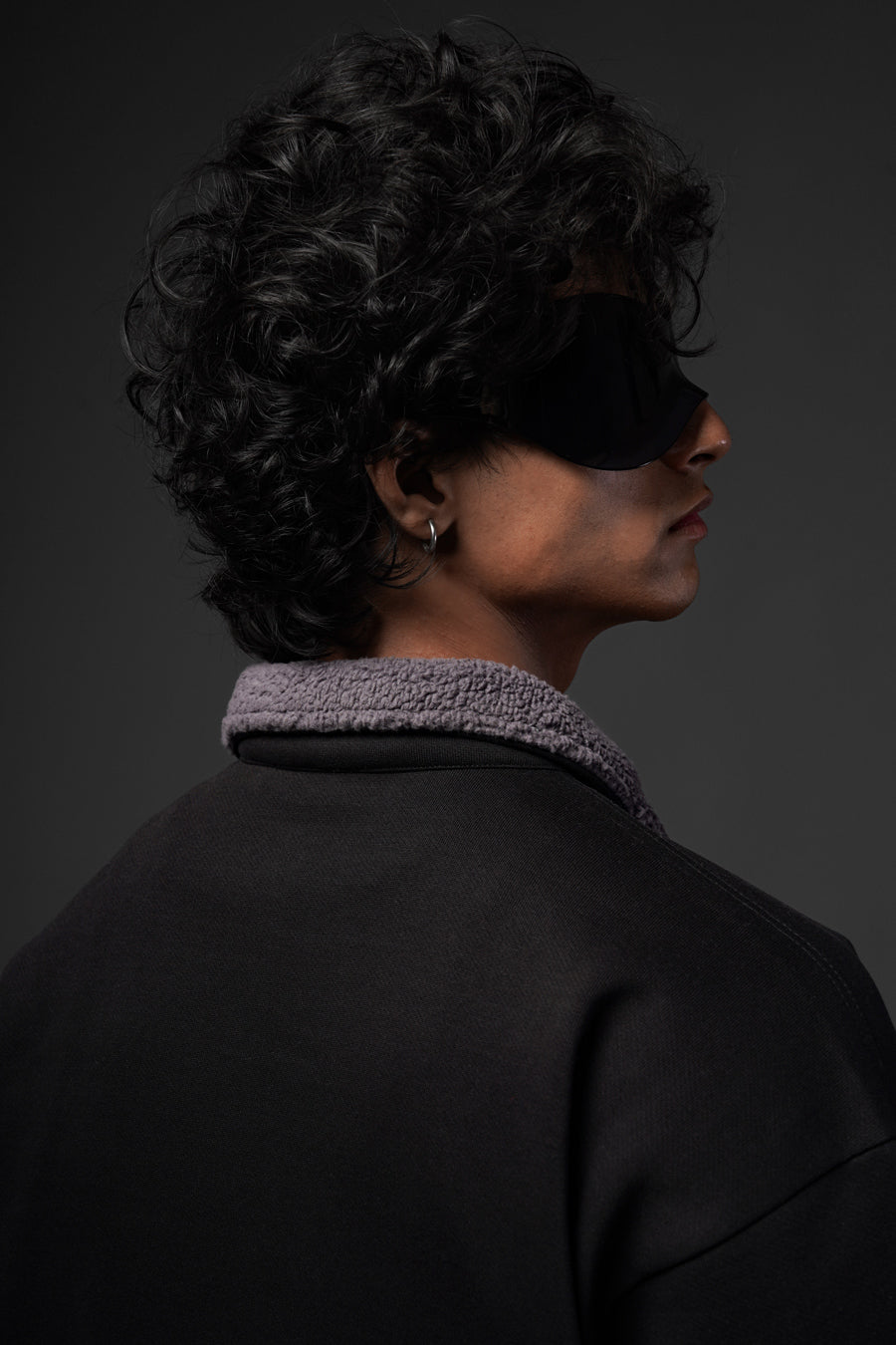 Sahlud Goes Black