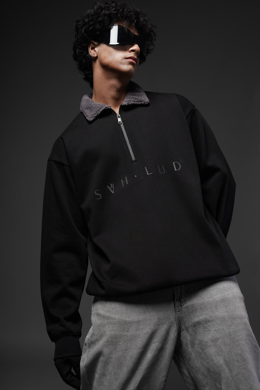 Sahlud Goes Black